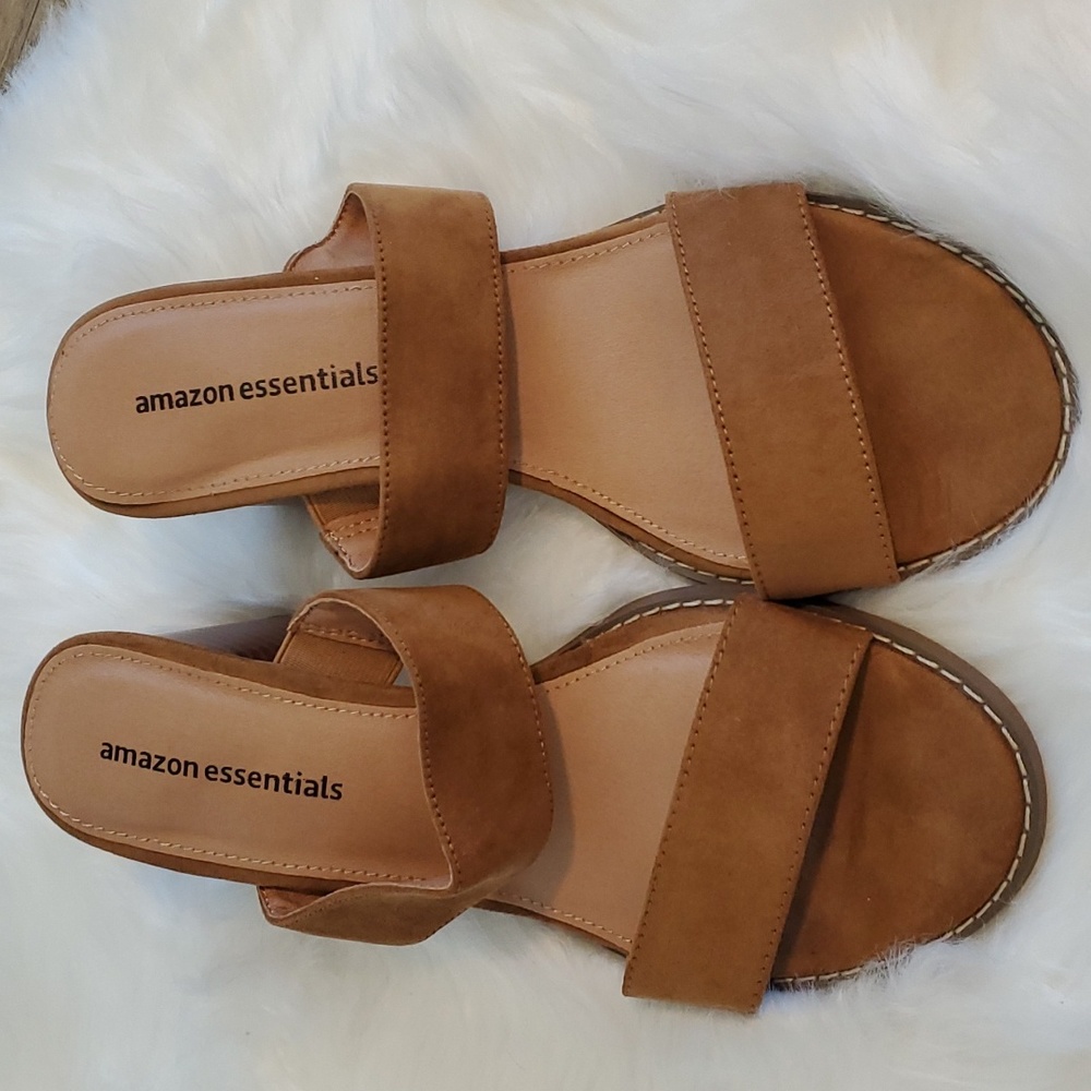 Tan Seude Heels